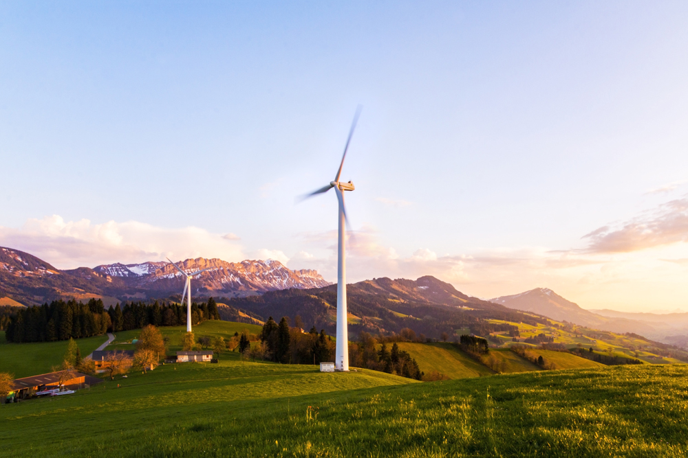 Australia needs to invest more into renewable energy
